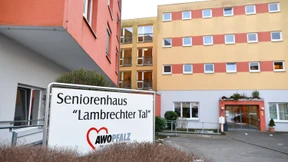 Lebenslange Haft für mordende Pfleger