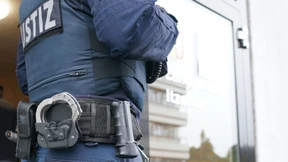 Waffen bei Durchsuchung in Itzehoe gefunden