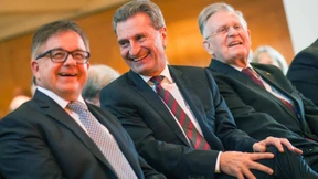 Oettinger: Wir haben mehr Bademeister als Grenzschützer