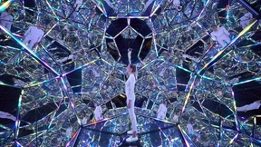 Mit dem Zauberkasten durchs Weltall