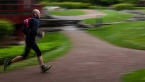 Wie trainiere ich für einen 230-Kilometer-Lauf?