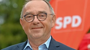 Walter-Borjans tritt Bewegung Finanzwende bei