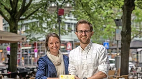 Das Handy aufladen und Bienen retten