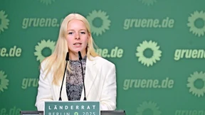 Warum macht sie das?