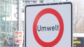 Freie Fahrt nur noch mit grüner Plakette