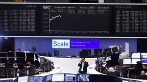 Dax steigt nach Fed-Reden wieder über 12.000 Punkte