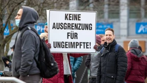 Sollen Ungeimpfte mehr zahlen?