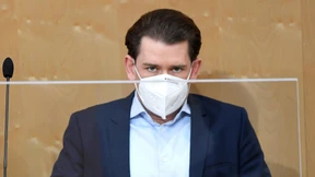 Sebastian Kurz spielt mit der EU