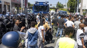 Bald Zustände wie in Frankreich?