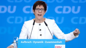 Kramp-Karrenbauer will über Frauenanteil im Bundestag diskutieren