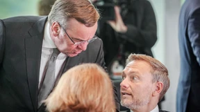 Lindner und Pistorius streiten über Verteidigungsausgaben