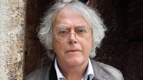 Der große Nachdenker