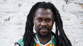 Ugandischer „Mode-Magier“ muss Dreadlocks in Haft abschneiden