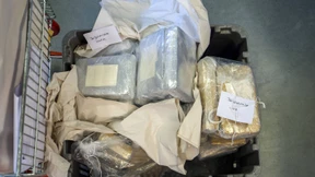 Kiloweise Drogen bei Fahrzeugkontrolle gefunden