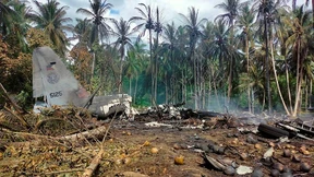 Militärflugzeug auf Philippinen abgestürzt