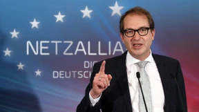 Dobrindt: 100 Milliarden Euro für schnelleres Internet