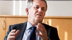 Innenminister will Polizisten besser schützen