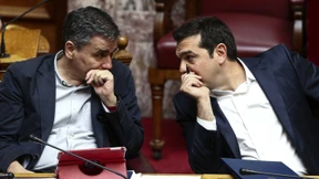 Griechisches Parlament stimmt neuen Sparmaßnahmen zu