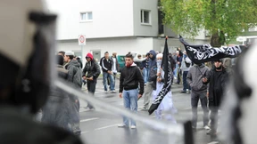 Die Verstrickungen der Helfer