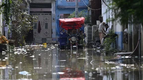 Tödliche Sturzfluten in Pakistan und Indien