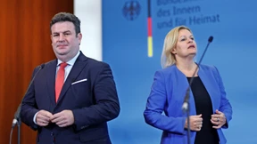 Merz kritisiert Zuwanderungskonzept