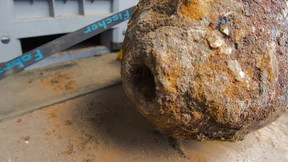 63 Weltkriegs-Granaten auf Acker gefunden