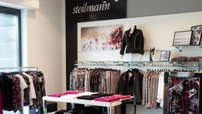 Steilmann schleppt sich an die Börse