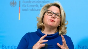 Die Verbotsministerin