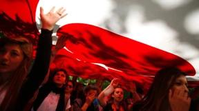 „Schluss mit dieser Regierung!“