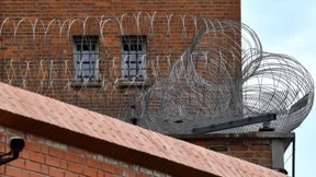 Häftling flieht bei Zahnarztbesuch