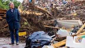 Laschet in der Defensive