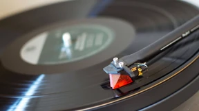 Über analoge Tonträger und analoge Menschen