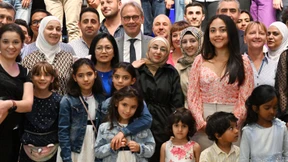 Her mit den neuen Staatsbürgern!