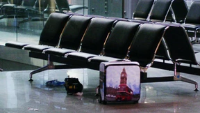  Verdächtiger Koffer war voller Back-Zutaten