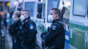 Polizei rüstet sich mit tausenden Beamten