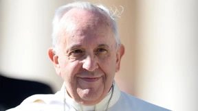 Der Papst ärgert sich grün 