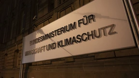 1700 neue Beamtenstellen geschaffen