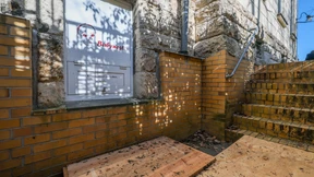 Toter Säugling in Babyklappe – Frau meldet sich