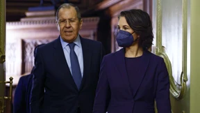 Differenzen dominieren zwischen Baerbock und Lawrow