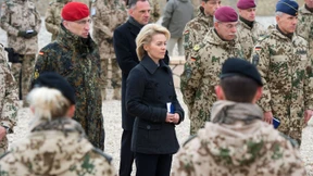 Ministerin für die Menschen an den Gewehren