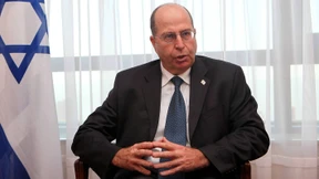 Verteidigungsminister zieht über Kerry her