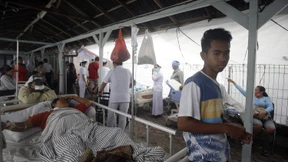 Erdbeben trifft Indonesien hart