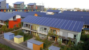 Einsam, zweisam, Dreisam