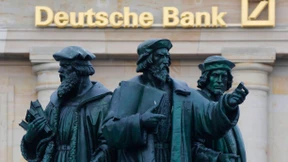 Millionärin prangert die Deutsche Bank an 