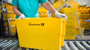 Deutsche Post kauft Aktien für eine Milliarde