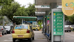 Gewinn von Petrobras bricht nach Korruptionsskandal ein