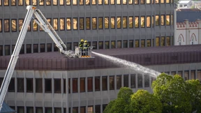 Südafrikanisches Parlament in Flammen
