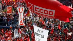 Spanier demonstrieren gegen Einsparungen