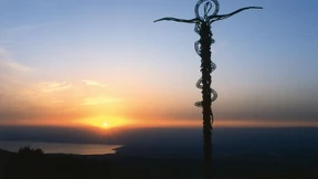 Totes Meer: Einzigartige Wellness-Oase am tiefsten Punkt der Erde