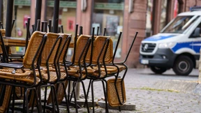 7709 Neuinfektionen und eine Sieben-Tage-Inzidenz von über 107